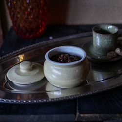 1600年創業 13代目職人 加藤さんのつくる甕（かめ）2合・飴茶（漬物入れ・調味料入れ）梅干し約15個ほど入ります 4枚目の画像