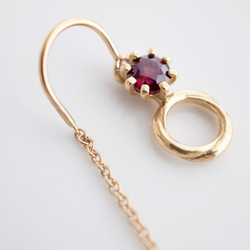 Rhodolite Garnet チェーンピアス 3枚目の画像