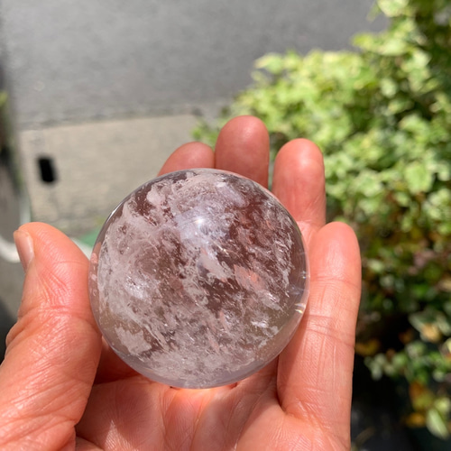 ⭐︎天然石　高品質　ヒマラヤ水晶　スフィア　63mm 1点もの】ヒマラヤ水晶スフィアC（浄化済） | 天然石HAZU