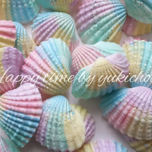 虹色貝殻6枚セット☆ その他素材 ゆきチョコ 通販 4194041｜Creema