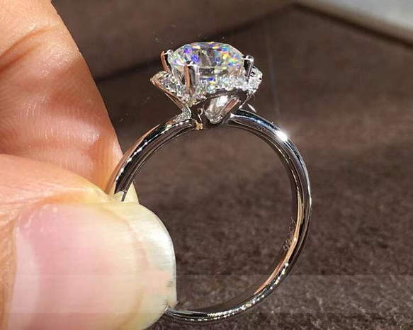 最高品質　モアサナイト　ダイヤモンド　ローズ 六角形　蜂の巣リンク　11号RG 限定1本 K18YG 0.5ct マルチローズカットダイヤモンド リング