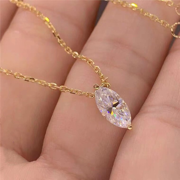 newデザイン】輝くモアサナイト ダイヤ ネックレス k18YG ネックレス  