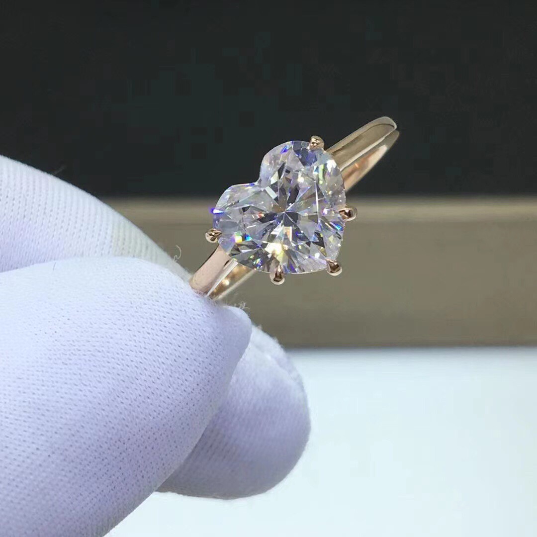 売れ済公式 可愛いハート モアサナイト リング K18YG 指輪・リング