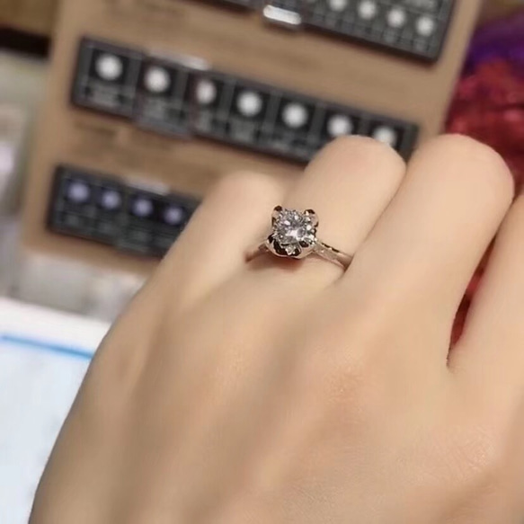 newデザイン】輝く1カラット モアサナイト ダイヤモンド リング 指輪  