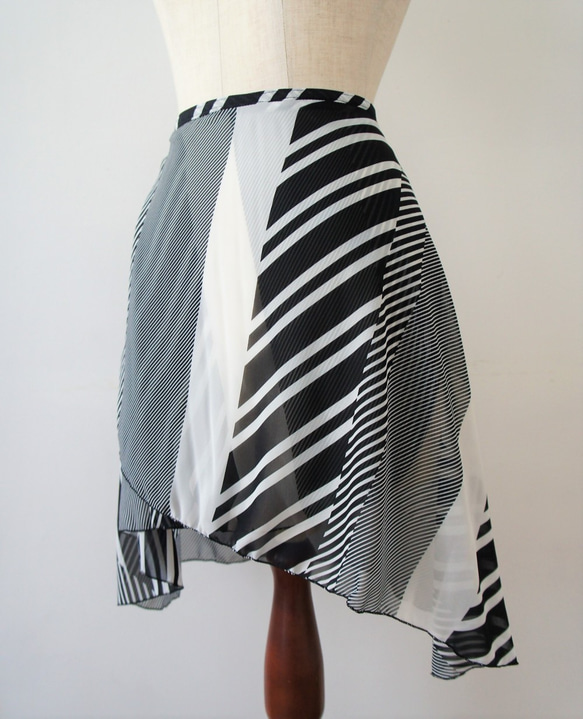 バレエ　ラップスカート[ストライプミックス×ブラックホワイト55-102] W099blackwhite 2枚目の画像