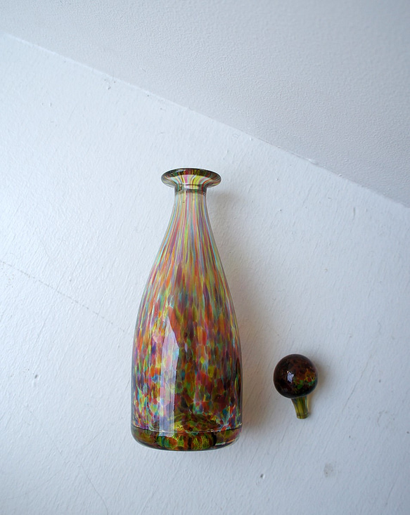 手吹きガラスの蓋付瓶*Hand made glass bottle B 4枚目の画像