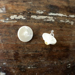 玫瑰耳環[象牙玫瑰x白色]象牙白色 第5張的照片