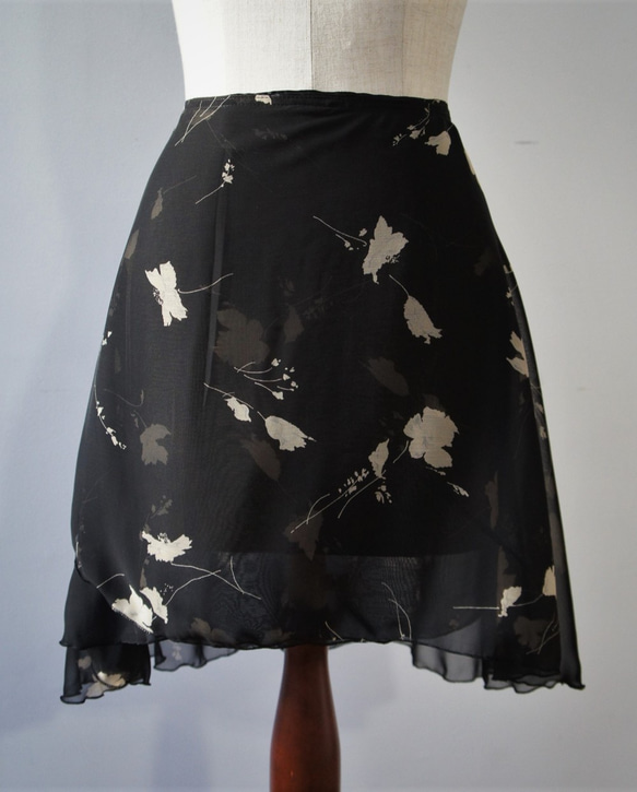 バレエ　ラップスカート[フラワー・ブラック] W031flowerblack 4枚目の画像