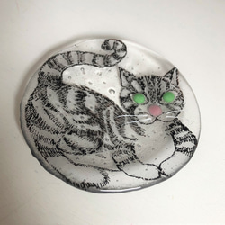 限定販売***ガラス皿まるねこ[しましま・ブラック]土井朋子 RoundplateBlacktabbycat 1枚目の画像