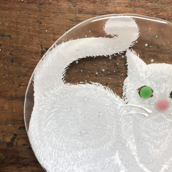 限定販売***ガラス皿まるねこ[ホワイト]土井朋子 Roundplatewhitecat 3枚目の画像