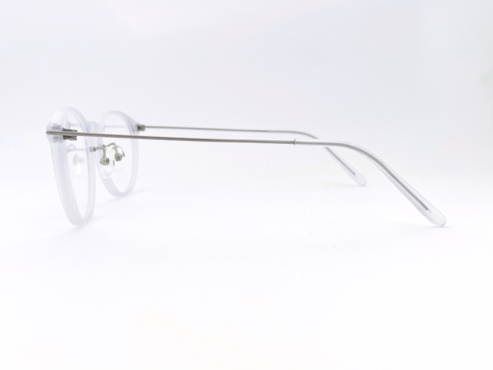 ５サイズから選べる軽量ブルーライトカットめがね