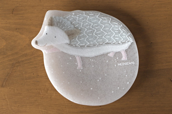 【ガラス】動物小皿 ハリネズミ 白 1枚目の画像