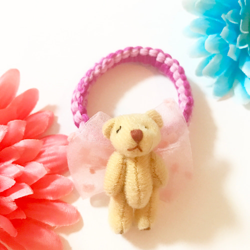 オーガンジーリボン♡ヘアゴム♡イースターうさぎさん オーガンジーリボンとクマさんのミサンガ風ヘアゴム