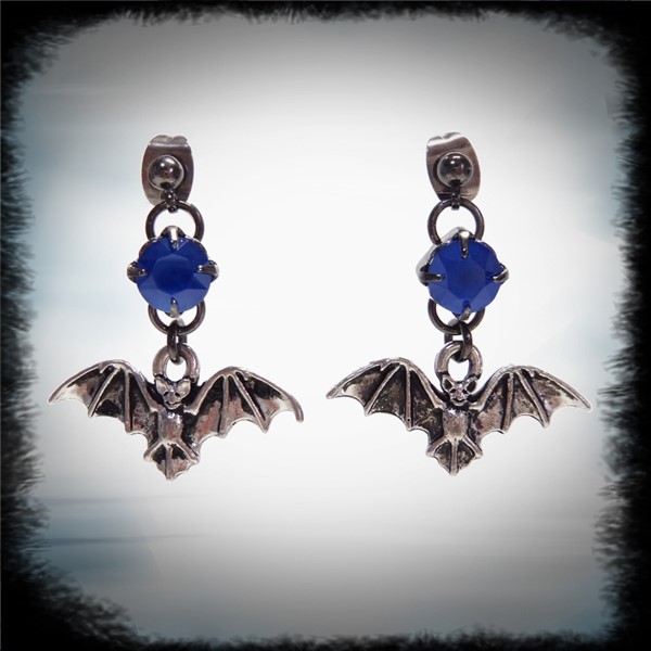 MAGICAL DESIGN シルバーピアス　コウモリ　BAT EARRING MAGICAL DESIGN シルバーピアス コウモリ BAT EARRING