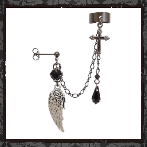十字架 クロス 羽 フェザー イヤーカフ ピアス/イヤリング 片耳用 黒