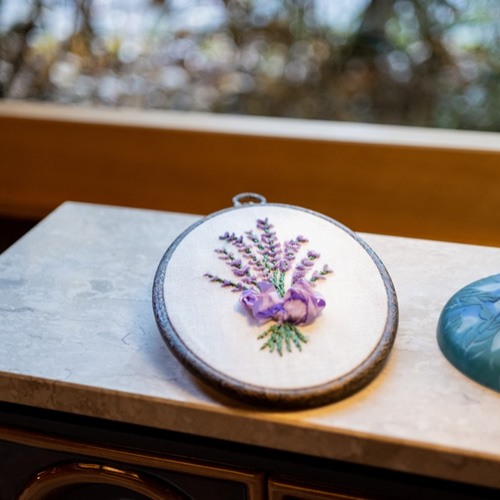ラベンダーの花刺繍制作キット【【大枠】_A.F.E 10 〜大きな刺繍