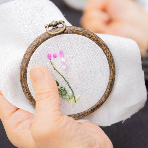 ご購入済み　美品　modify シルク カシミア　花刺繍　アンサンブル Amazon | Zamtac 100%シルク糸刺繍キット/蘇州古典刺繍中国伝統刺繍
