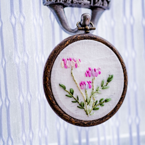 レンゲの花刺繍制作キット_A.F.E18〜シルクリボンで簡単に刺繍