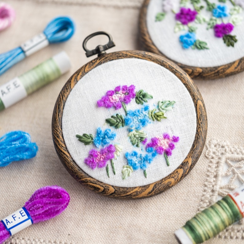 紫陽花の刺繍制作キット_A.F.E19〜6種の手芸素材で簡単に刺繍