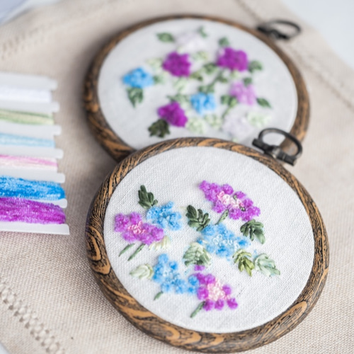 紫陽花の刺繍制作キット_A.F.E19〜6種の手芸素材で簡単に刺繍できる花 
