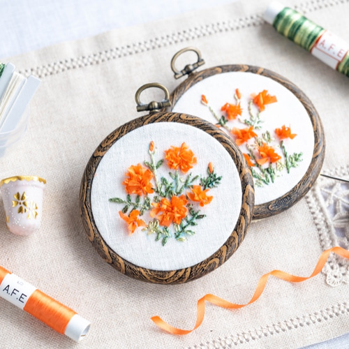マリーゴールドの花刺繍の制作キット【Art Fiber Endoのシルクリボンで