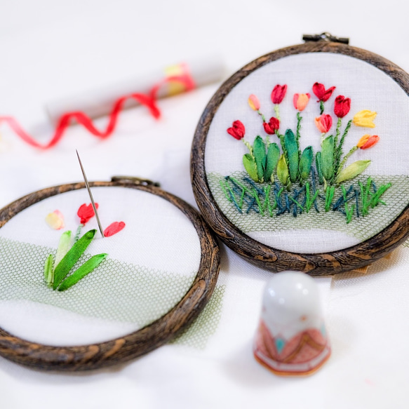 ❤️チューリップの花の刺繍製作キット_A.F.E 04  〜シルクリボンで簡単に刺繍できる花刺繍シリーズ〜 8枚目の画像