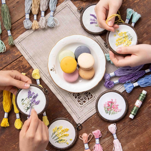 ラベンダーの花の刺繍製作キット_A.F.E 02 〜オリジナルモール糸