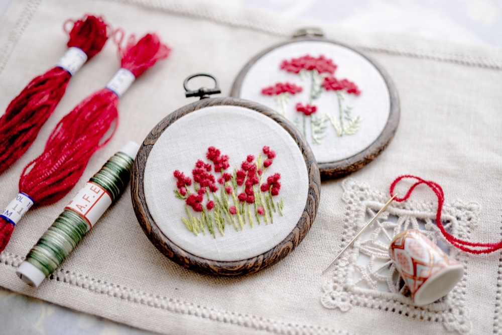 caetla さえら　ネグリジェ　アンサンブル2枚セット　レース　お花刺繍 バラの花刺繍レース切替PO – PASTEQIDOR