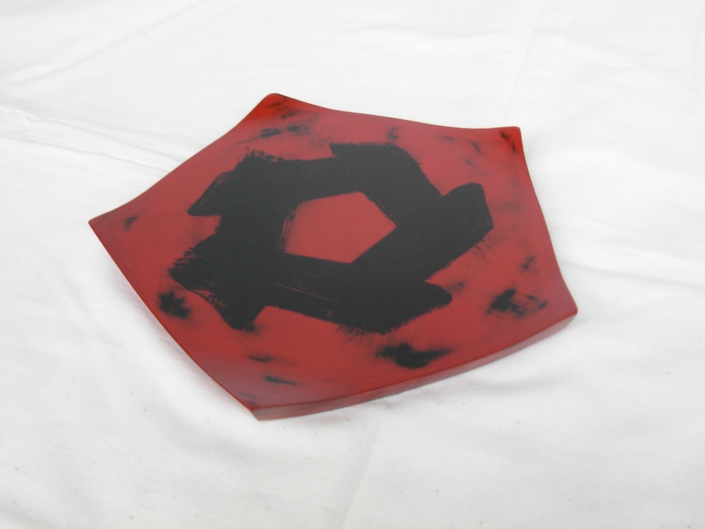 桐胎根来塗五角皿（きりたいねごろぬりごかくさら）