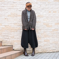 10月18日補貨 x 4 *輕盈保暖 *抓絨內襯 *女性圓潤輪廓 *成人燈籠褲 *黑色 第2張的照片