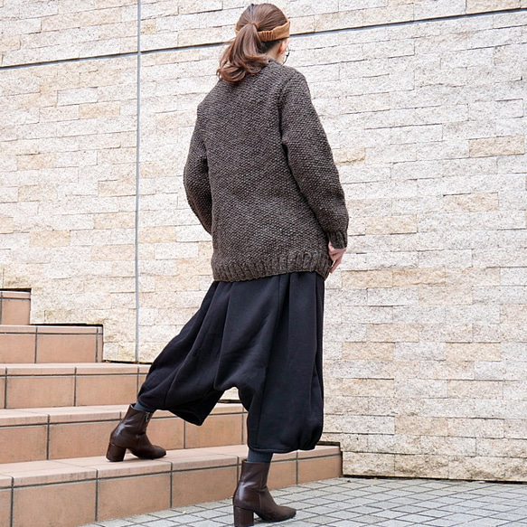 10月18日補貨 x 4 *輕盈保暖 *抓絨內襯 *女性圓潤輪廓 *成人燈籠褲 *黑色 第4張的照片