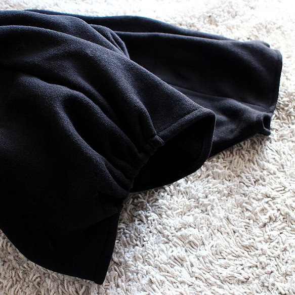 10月18日補貨 x 4 *輕盈保暖 *抓絨內襯 *女性圓潤輪廓 *成人燈籠褲 *黑色 第9張的照片