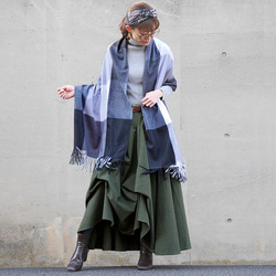 已售出 1,500 多件 *再次上架 x 6 次 [自由排列裙子] 一舉一動都展現美麗的輪廓 *圓形裙子 *綠色 第4張的照片