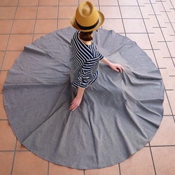 銷量超過1500件！ 【自由調節半身裙】經典百搭的原創單品 * 一件讓你愛不釋手多年的單品 * 每一個動作都展現優美身形 * 灰 第12張的照片