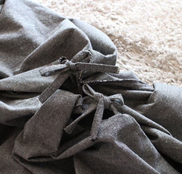 銷量超過1500件！ 【自由調節半身裙】經典百搭的原創單品 * 一件讓你愛不釋手多年的單品 * 每一個動作都展現優美身形 * 灰 第16張的照片