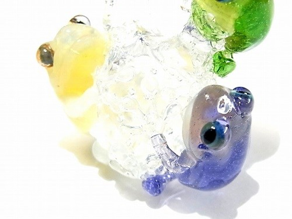 楽し 【 kengtaro / ケンタロー 】 楽しそうに集まる三匹の蛙 ボロシリケイトガラス 4枚目の画像