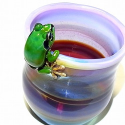 Frog Glass 雨蛙 【kengtaro/ケンタロー】 カエル ボロシリケイトガラス 職人 作家 蛙　湯飲みグラス 5枚目の画像