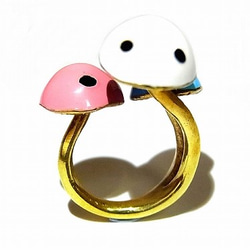 『 キノコ リング (ホワイト×ピンク×ブルー) 』指輪　アクセサリー　茸　オシャレ　カラフル　毒　インポート 3枚目の画像