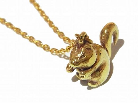 『 リス ネックレス 』インポート　真鍮　ゴールド　金　アンティーク　栗鼠　森の動物　小動物　お洒落　ナチュラル　可愛い 1枚目の画像