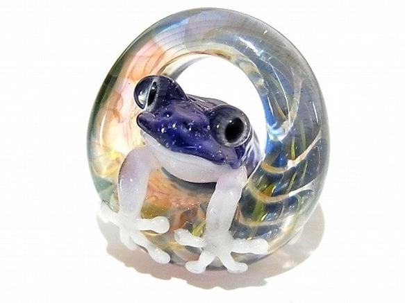 青蛙的腳步在一個水坑七條kengtaro健太郎]小漣漪硼矽玻璃工匠作家青蛙蔓延 第1張的照片