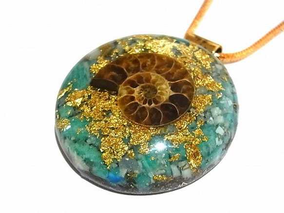 オルゴナイト ペンダント L【Powerful Orgone Pendant】アマゾナイト/アンモナイト 2枚目の画像