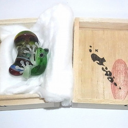 勾玉 （マガタマ） 八 【 kengtaro ケンタロー 】 勾玉とカエル ボロシリケイトガラス 職人 作家 蛙 かえる 10枚目の画像
