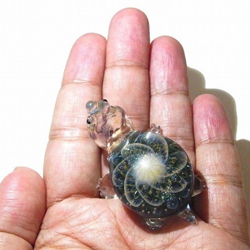 亀 【 kengtaro ケンタロー 】ペンダントトップ ボロシリケイトガラス