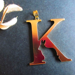kakurenbo K×ウサギ ネックレス【Tiny tail】イニシャル　アルファベット　かくれんぼ　真鍮　ゴールド 1枚目の画像