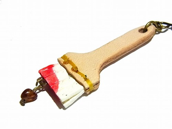 皮革毛刷和滾輪耳環（顏色：紅色石榴石）[Moriya Yuka]手工製作的手工皮革迷你 第4張的照片