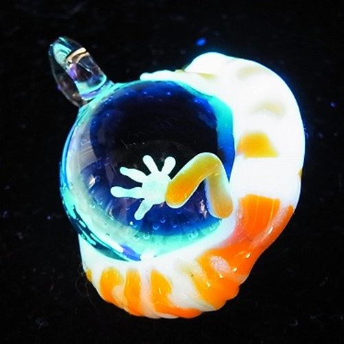 kengtaro ケンタロー　ボロシリケイトガラス　ネックレストップ① ケンタロー　ボロシリケイトガラス　ネックレストップ① kengtaro