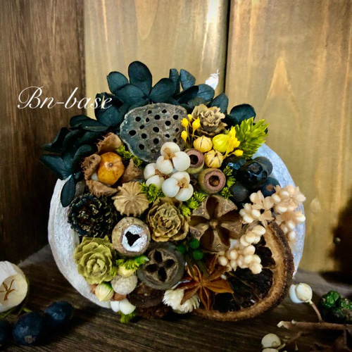 om1008◉オーダー＊アレンジメント＊ブッダナッツ – プリザーブド