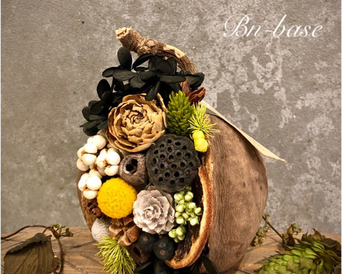 幸せを呼ぶブッダナッツ ダークアレンジ ドライフラワー Bn-base 通販