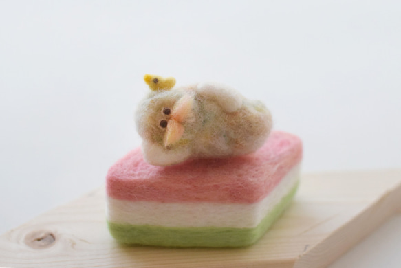 受注制作＊ ひな祭り 菱餅にごろごろ仙人 羊毛フェルト たゆWOOL 通販