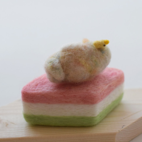 受注制作＊ ひな祭り 菱餅にごろごろ仙人 羊毛フェルト たゆWOOL 通販